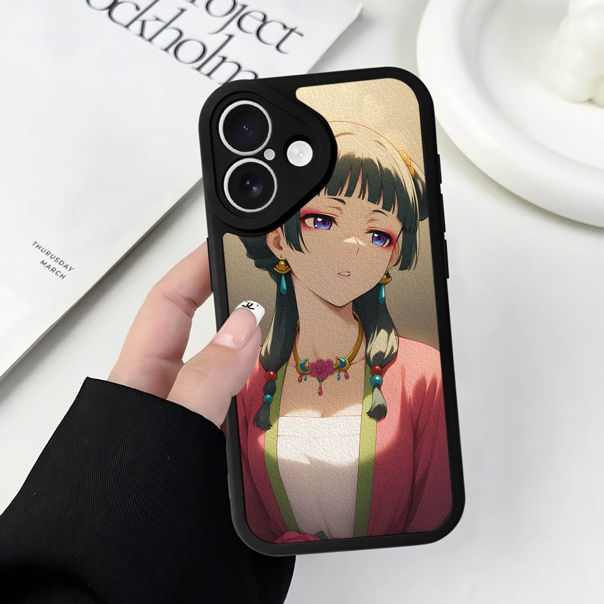 （画像用） 薬屋のひとりごと The Apothecary Diaries 【iPhone 16シリーズ対応】シリコンスマホケース（レザー調） 材質：シリコン